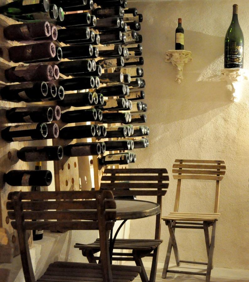 Châteauneuf-de-Gadagne Le Petit Chateau מראה חיצוני תמונה
